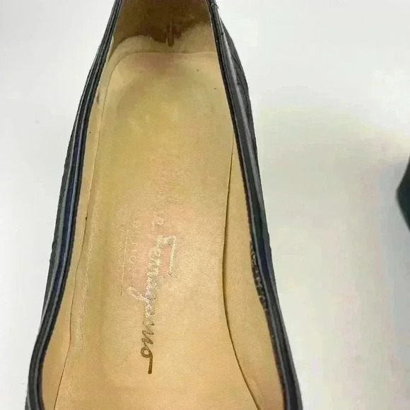 Salvatore Ferragamo women’s Boutique square toe wedges fabric size 8.5B black - Picture 11 of 13